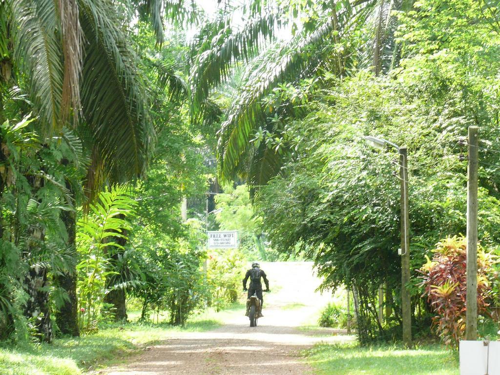 Suan Bang Bon Guest House Plai Phraya Exteriör bild